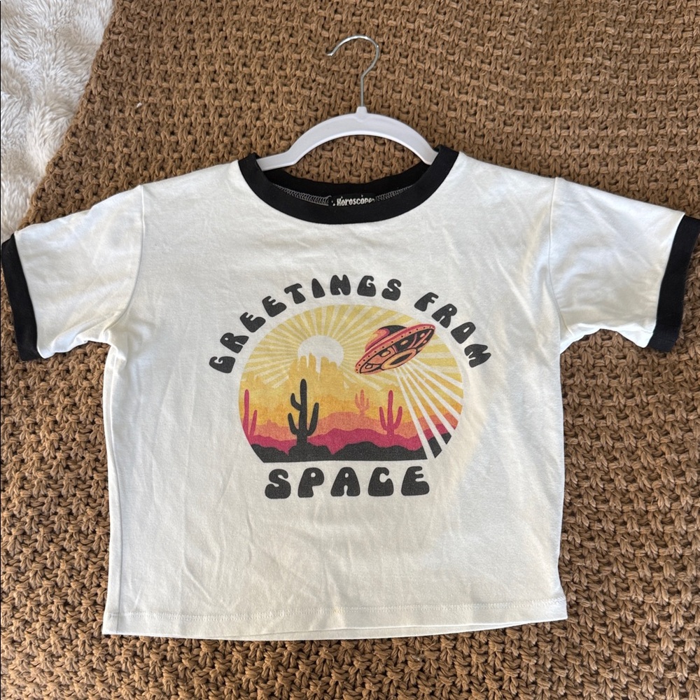 Greetings from Space cropped Tee - Cream and Black